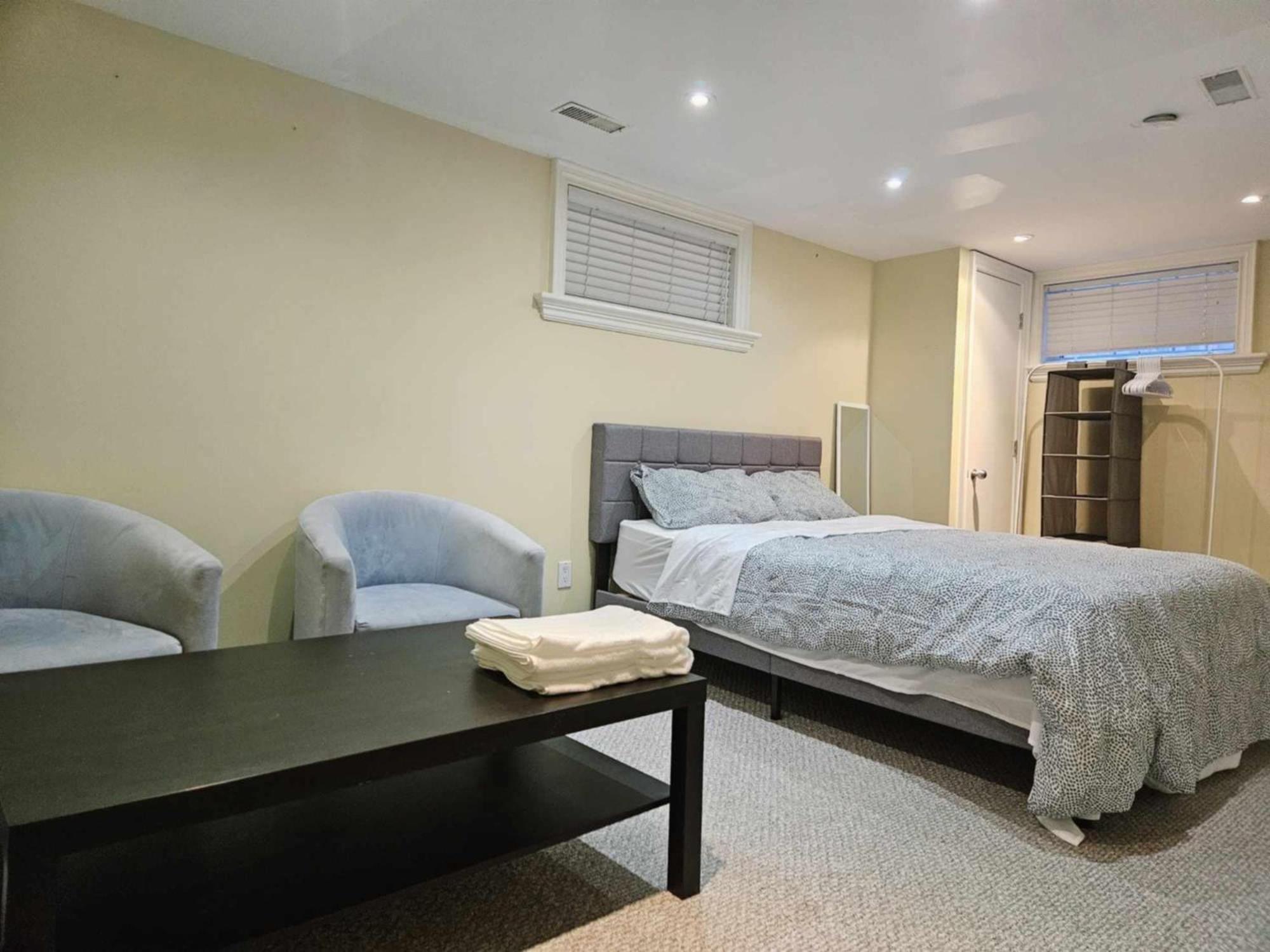 Homestay Beautiful At Yonge And Sheppard And North York Centre